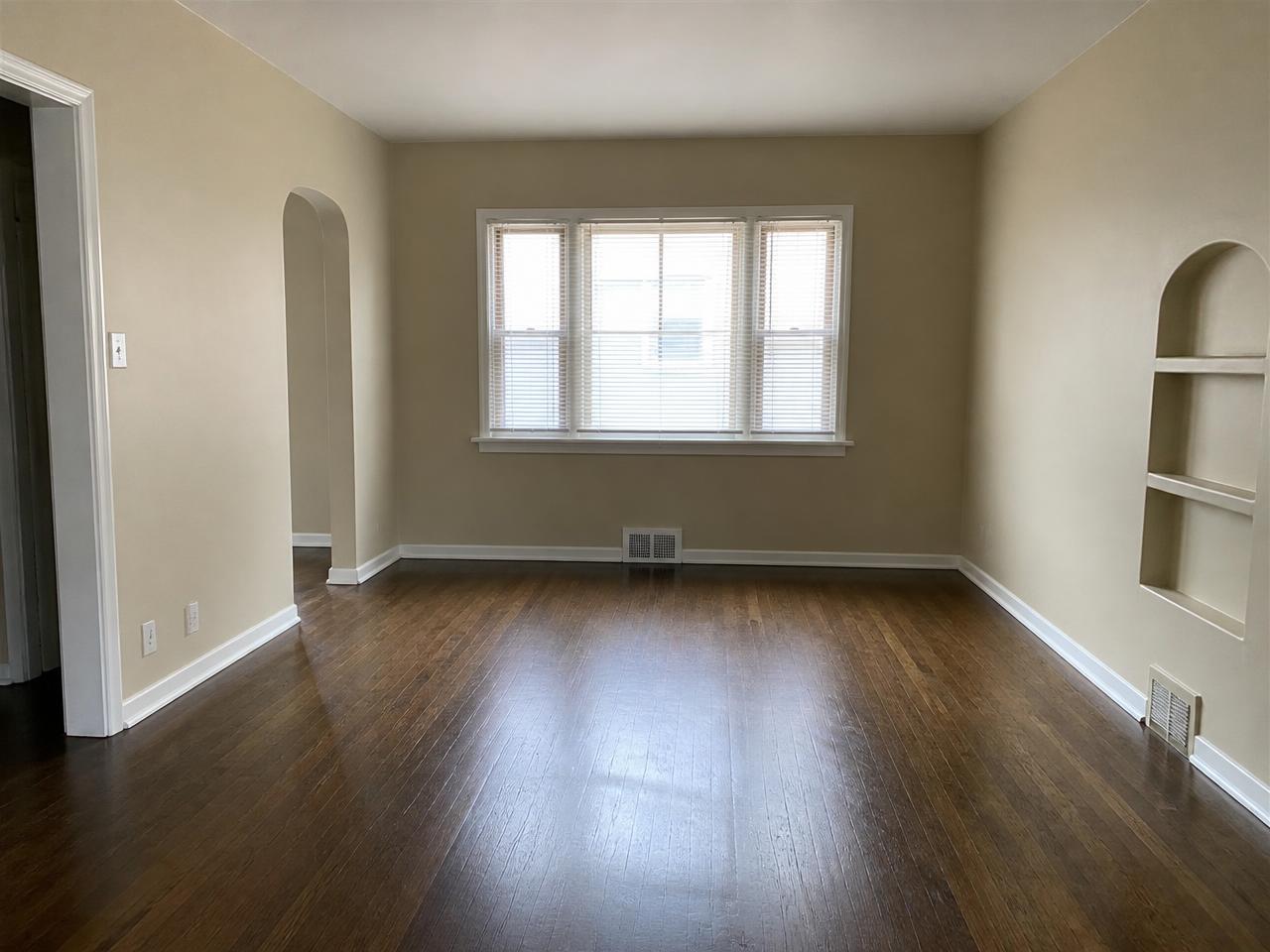 Same living room fully cleared and cleaned after CP Cleaning